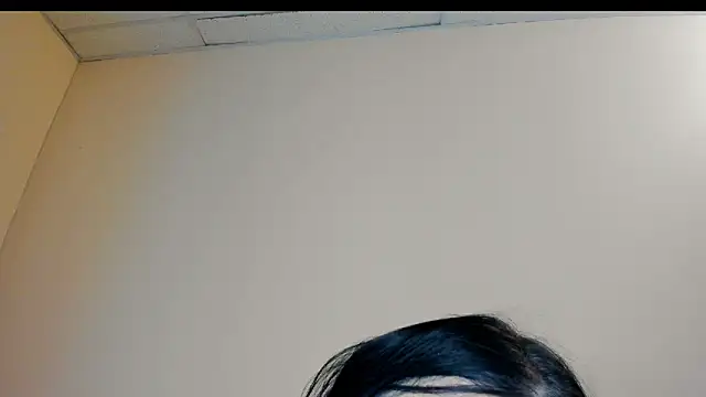 Snapshot of Wife4Cuck chatting on June 6, 12:43 pm Wife4Cuck online show from June 6, 12:43 pm