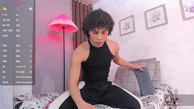 kleo helenos online show from September 12, 3:17 am