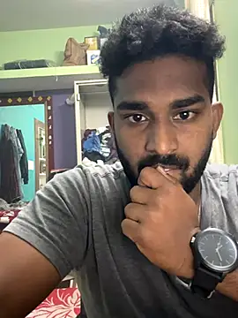 Snapshot of Handsomehunk_4U chatting on December 3, 1:32 pm Handsomehunk 4U online show from December 3, 1:32 pm