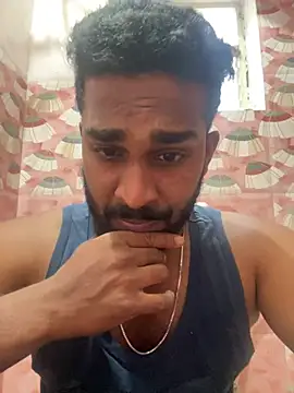 Snapshot of Handsomehunk_4U chatting on December 23, 11:57 am Handsomehunk 4U online show from December 23, 11:57 am