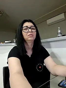 Milf Abigail online show from February 14, 3:36 am