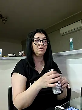 Milf Abigail online show from February 21, 2:01 am