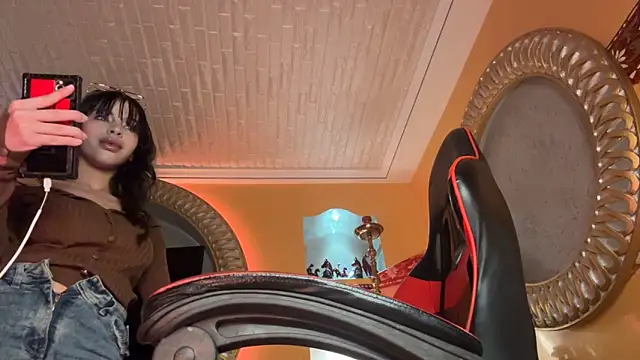 Snapshot of ORLA86 chatting on January 14, 12:35 pm ORLA86 online show from January 14, 12:35 pm