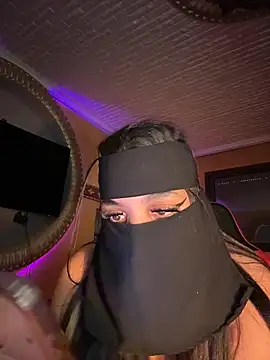 Snapshot of ORLA86 chatting on November 16, 10:10 am ORLA86 online show from November 16, 10:10 am