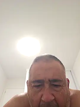 polla calientes47 online show from October 21, 9:15 pm