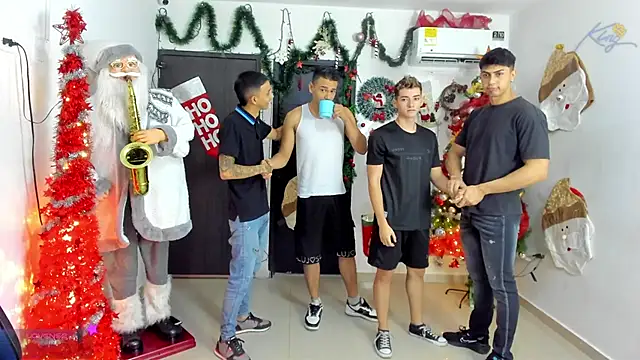 badguyss bisex online show from December 18, 11:38 am