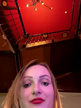 Snapshot of LadyTatiana_Madam chatting on December 5, 5:17 pm LadyTatiana Madam online show from December 5, 5:17 pm