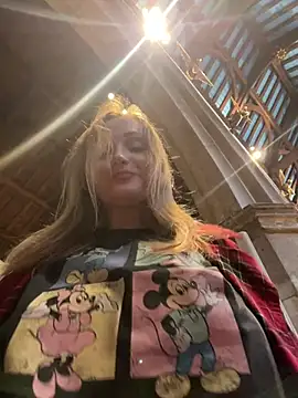 Snapshot of LadyTatiana_Madam chatting on March 7, 3:39 pm LadyTatiana Madam online show from March 7, 3:39 pm