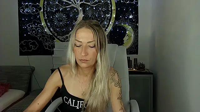 SexxyLiviaa online show from September 16, 5:36 pm