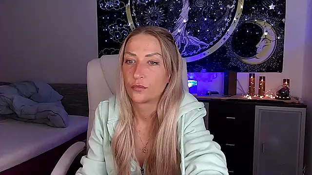 SexxyLiviaa online show from October 4, 5:22 pm