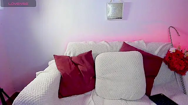 Buttyy Cherry online show from December 2, 8:04 pm