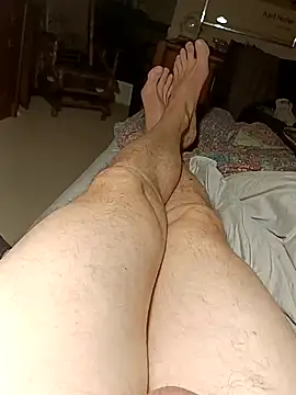 Snapshot of massive_cum chatting on December 6, 9:10 am massive cum online show from December 6, 9:10 am