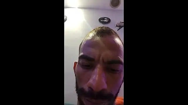 UncutToyBoy23cm online show from January 16, 5:22 am