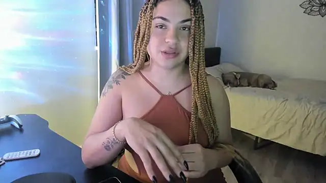 MelSaunders online show from December 20, 3:47 am