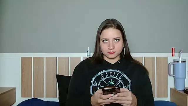 520 Loirex 741 online show from October 12, 1:26 am