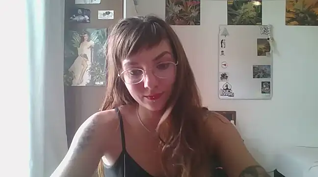 SweetyBabyDemon online show from December 6, 1:11 pm