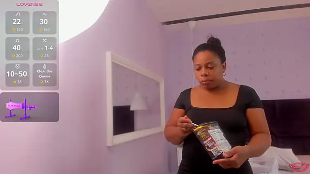 BrianaHazel online show from October 6, 11:24 pm