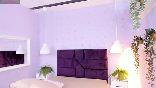 BrianaHazel online show from October 12, 11:59 pm