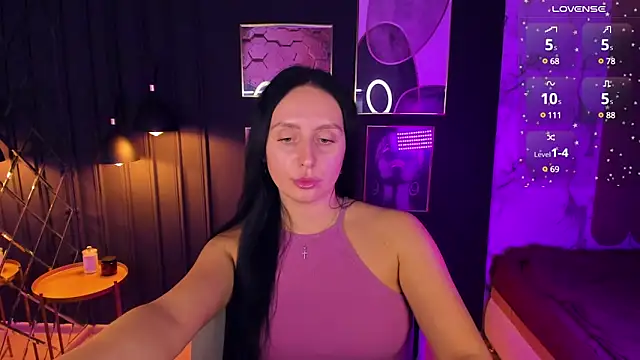 Snapshot of Christy_Calypso chatting on December 12, 2:04 am Christy Calypso online show from December 12, 2:04 am