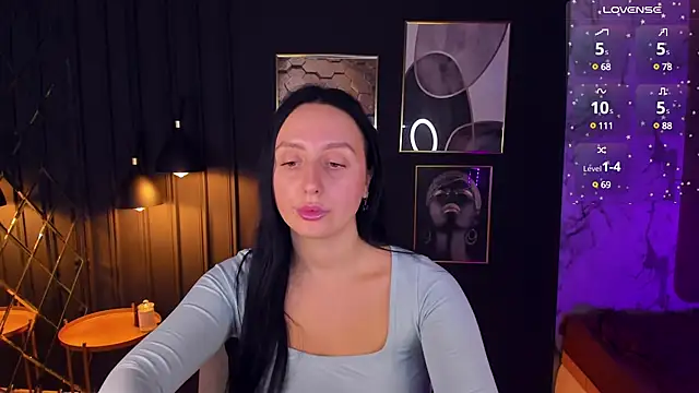 Snapshot of Christy_Calypso chatting on December 25, 1:31 am Christy Calypso online show from December 25, 1:31 am