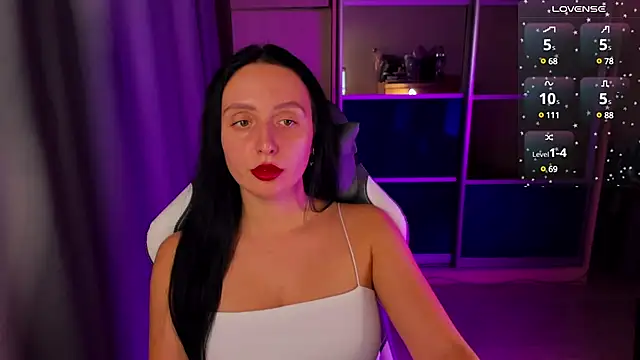 Snapshot of Christy_Calypso chatting on January 16, 6:14 am Christy Calypso online show from January 16, 6:14 am