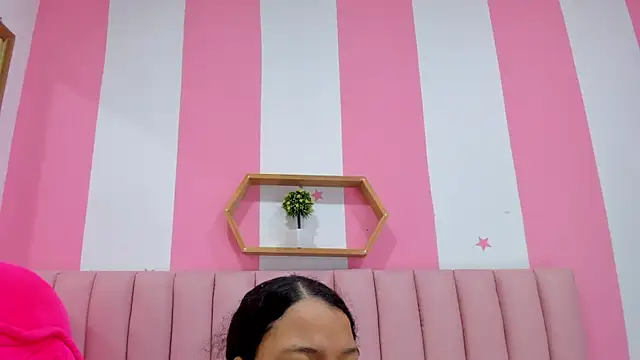 ISABELLA 020 online show from September 18, 12:51 pm