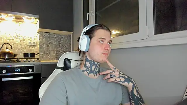  torfin  online show from December 3, 11:46 pm