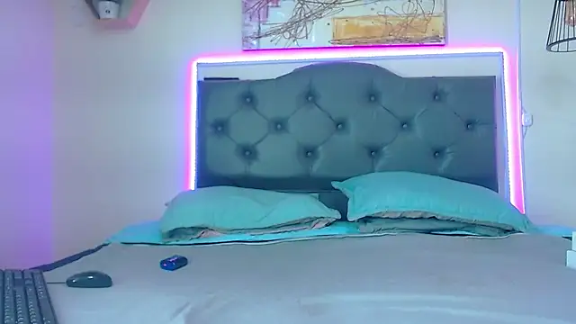 Kim clark1 online show from September 21, 2:29 pm