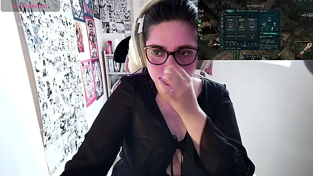 Snapshot of Vallolet_Spencer chatting on February 5, 8:46 pm Vallolet Spencer online show from February 5, 8:46 pm