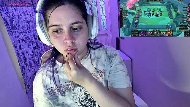 Snapshot of Vallolet_Spencer chatting on February 10, 2:26 am Vallolet Spencer online show from February 10, 2:26 am