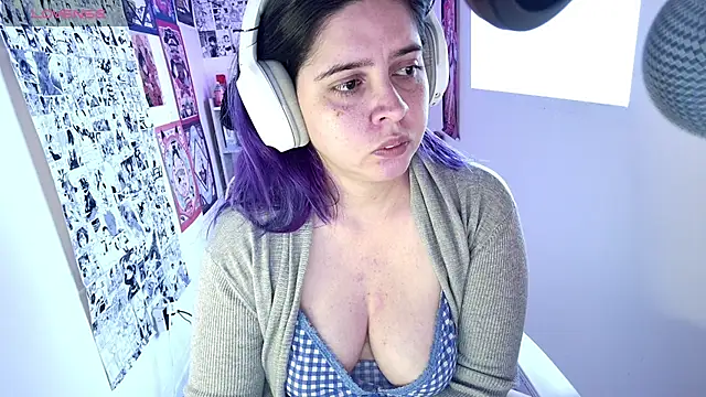 Snapshot of Vallolet_Spencer chatting on February 23, 10:51 pm Vallolet Spencer online show from February 23, 10:51 pm