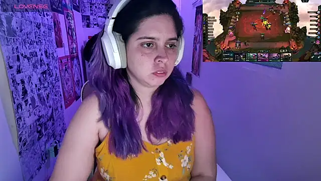 Snapshot of Vallolet_Spencer chatting on April 4, 1:04 am Vallolet Spencer online show from April 4, 1:04 am