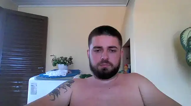 Dat1994 online show from December 18, 2:28 pm