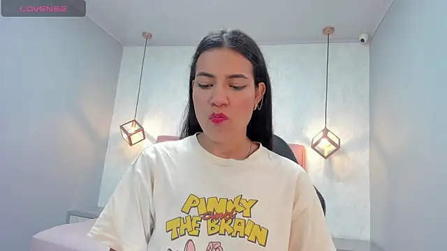 chelsyquinn online show from May 16, 4:09 am