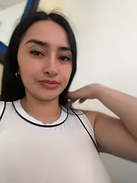 preetypeach online show from July 5, 4:58 pm