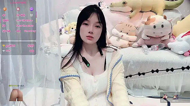 AKiKi711 online show from December 2, 4:57 pm