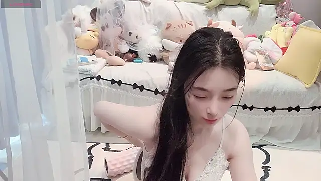 Snapshot of AKiKi711 chatting on May 12, 4:42 am AKiKi711 online show from May 12, 4:42 am