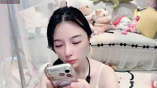 AKiKi711 online show from June 17, 5:21 am