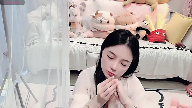 AKiKi711 online show from July 18, 4:49 am