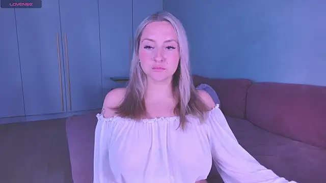 Snapshot of Oh_mylissa chatting on July 12, 7:16 pm Oh mylissa online show from July 12, 7:16 pm