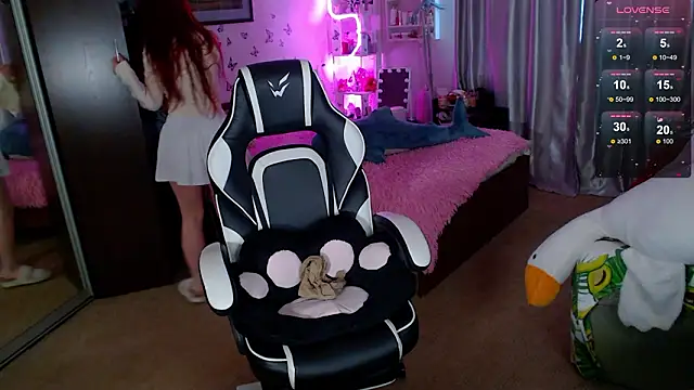 Sidney blush online show from February 3, 3:59 am