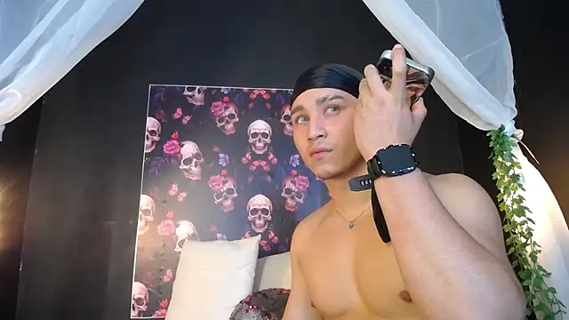 francesco evan online show from January 10, 2:45 pm