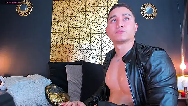 francesco evan online show from February 7, 9:04 pm