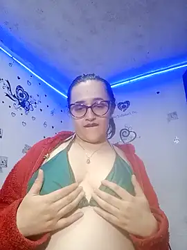 anndreapds online show from November 10, 8:19 pm