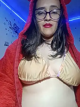 anndreapds online show from May 8, 11:43 pm