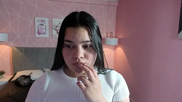 zara  sweet online show from August 3, 4:33 pm