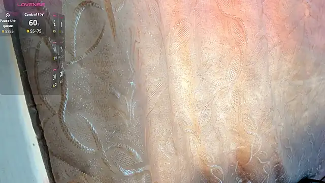 Kylie2211 online show from December 13, 8:04 pm