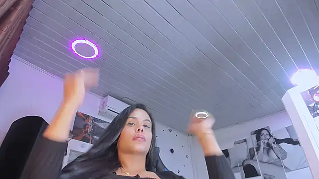 LatinVenuz online show from February 9, 10:53 am