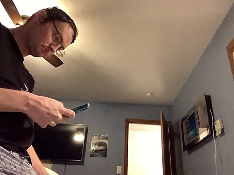 Hebrewhammers42 online show from January 27, 6:19 am