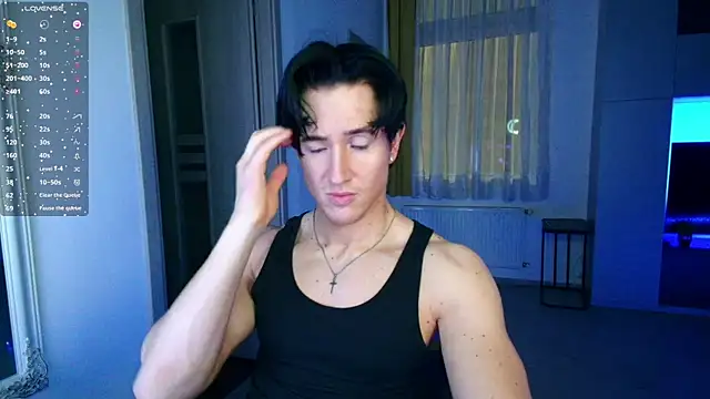 Snapshot of ChristianLevine_ chatting on May 17, 8:16 pm ChristianLevine online show from May 17, 8:16 pm